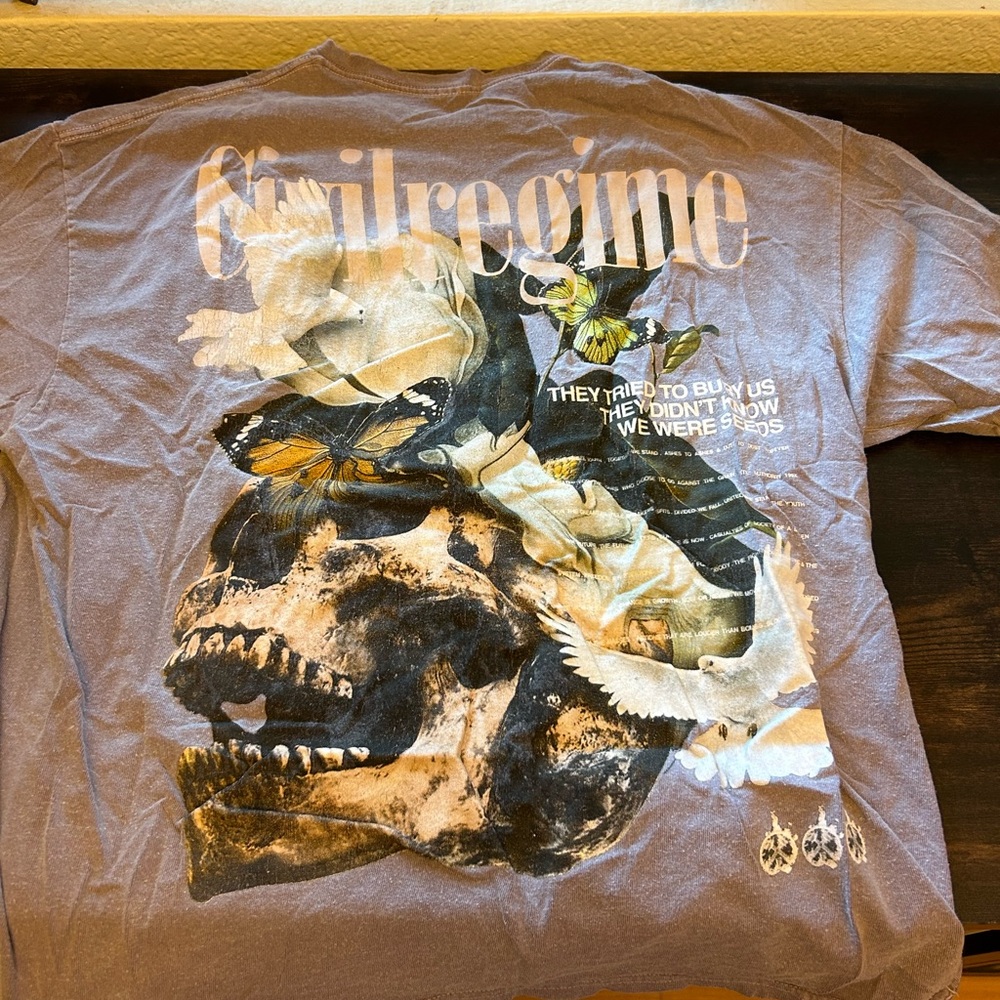 Civil regime men’s medium top